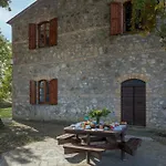 Casale Le Tre Querce 8&1, Emma Orvieto