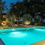 Casale Le Tre Querce 8&1, Emma Villa Orvieto