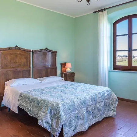 Villa Casale Le Tre Querce 8&1, Emma *