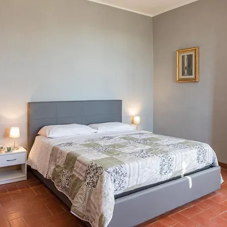 Casale Le Tre Querce 8&1, Emma Orvieto