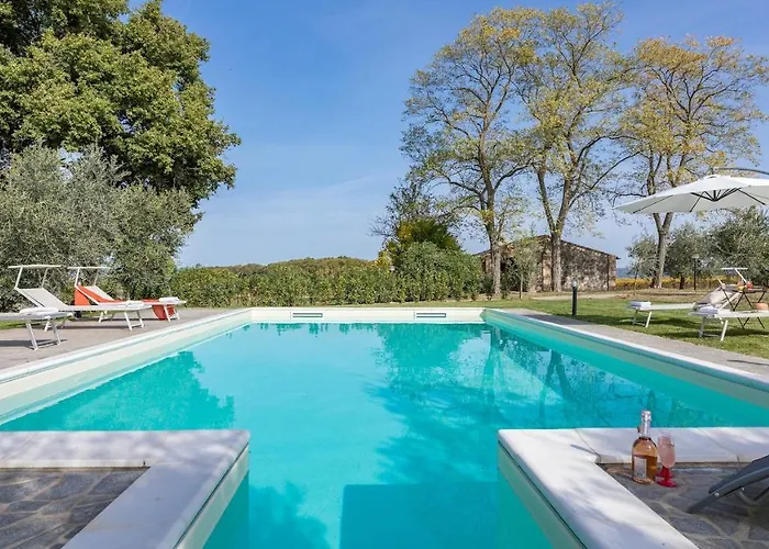 Casale Le Tre Querce 8&1, Emma Βίλα