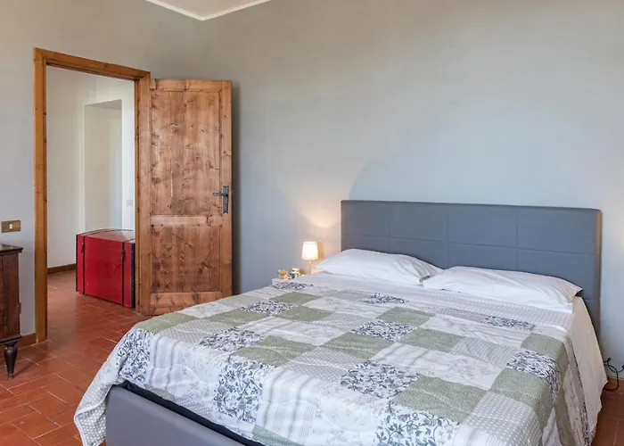 Casale Le Tre Querce 8&1, Emma فيلة