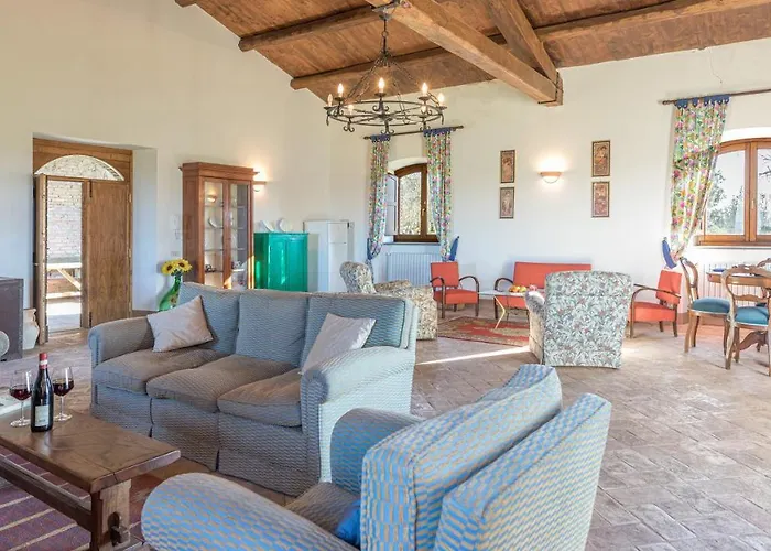 Casale Le Tre Querce 8&1, Emma أورفييتو